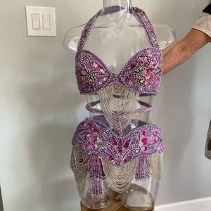Belly dancing costume